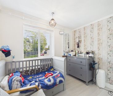 3 bedroom House in Grange Road, Bracknell - Photo 4