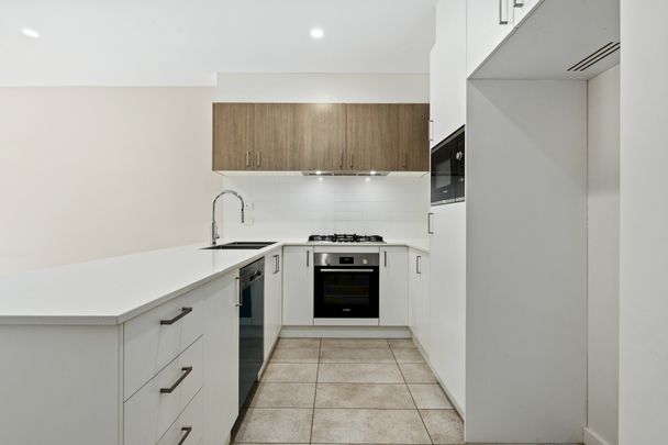 Modern Townhouse - Photo 1
