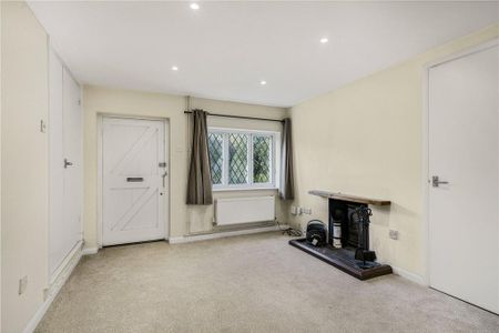 2 bedroom semi-detached house to rent - Photo 2