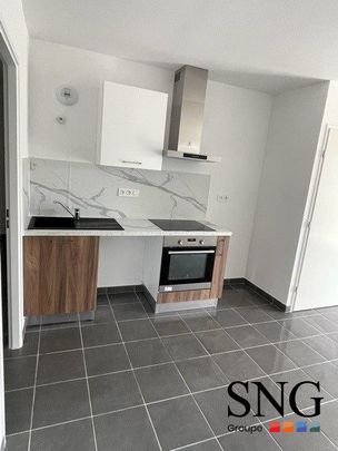 T2 AVEC TERRASSE ET PARKING - Photo 1