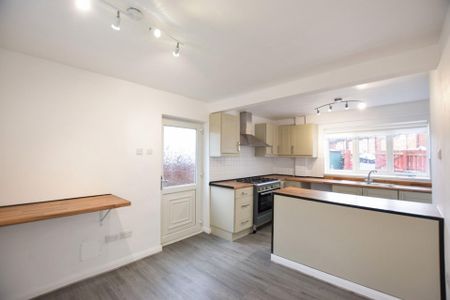 Lytchfeld, Gateshead, NE10 - Photo 2