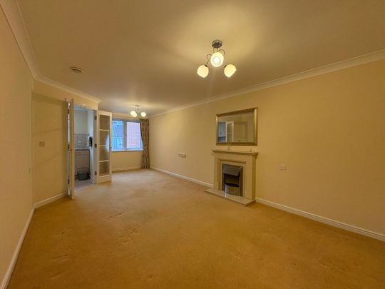 Frimley Road, Camberley, Surrey, GU15 - Photo 1