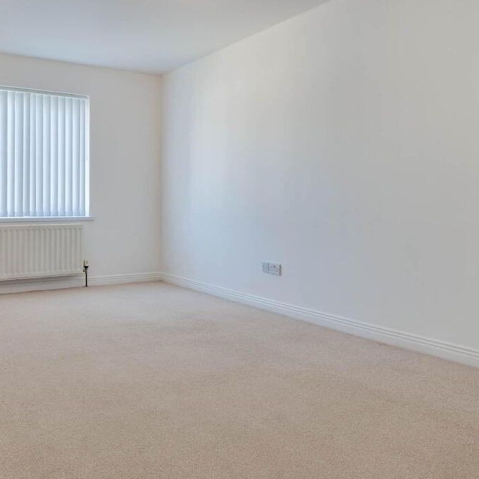 21 Clarence House, Upritchard Park, Bangor, BT19 7AR - Photo 1