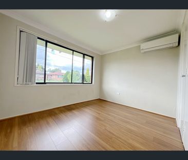 72 Greenmeadows Crescent, Toongabbie, NSW 2146 - Photo 1