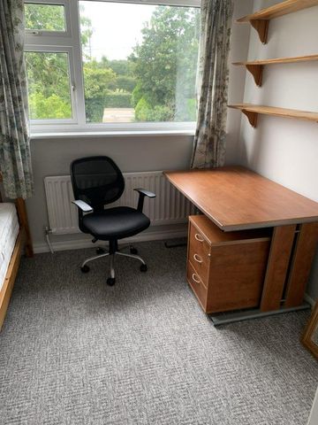 4 bedroom house share to rent - Photo 4