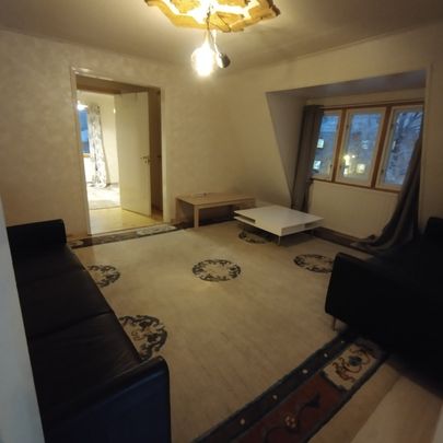 Adolf Rudbecks väg, Spånga - Photo 1