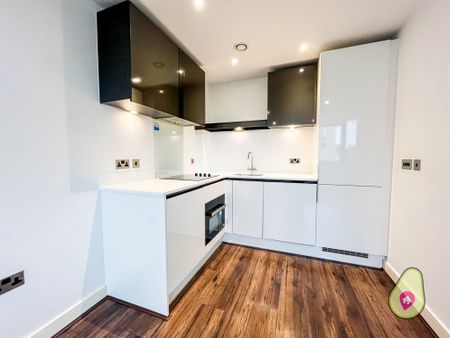 1 bed flat to rent in Churchill Place, Churchill Way, Basingstoke, Hampshire, RG21 7AA - Photo 3