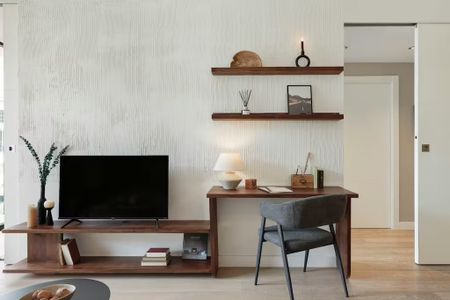 Carrer de Casanova, Barcelona, Catalonia 08036 - Photo 2