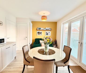 Clifton View Close - Photo 3