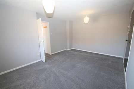 0 bedroom Studio to let - Photo 3