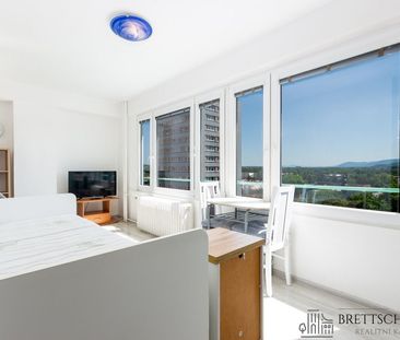 Pronájem bytu 1+kk 22 m² - Fotografie 2