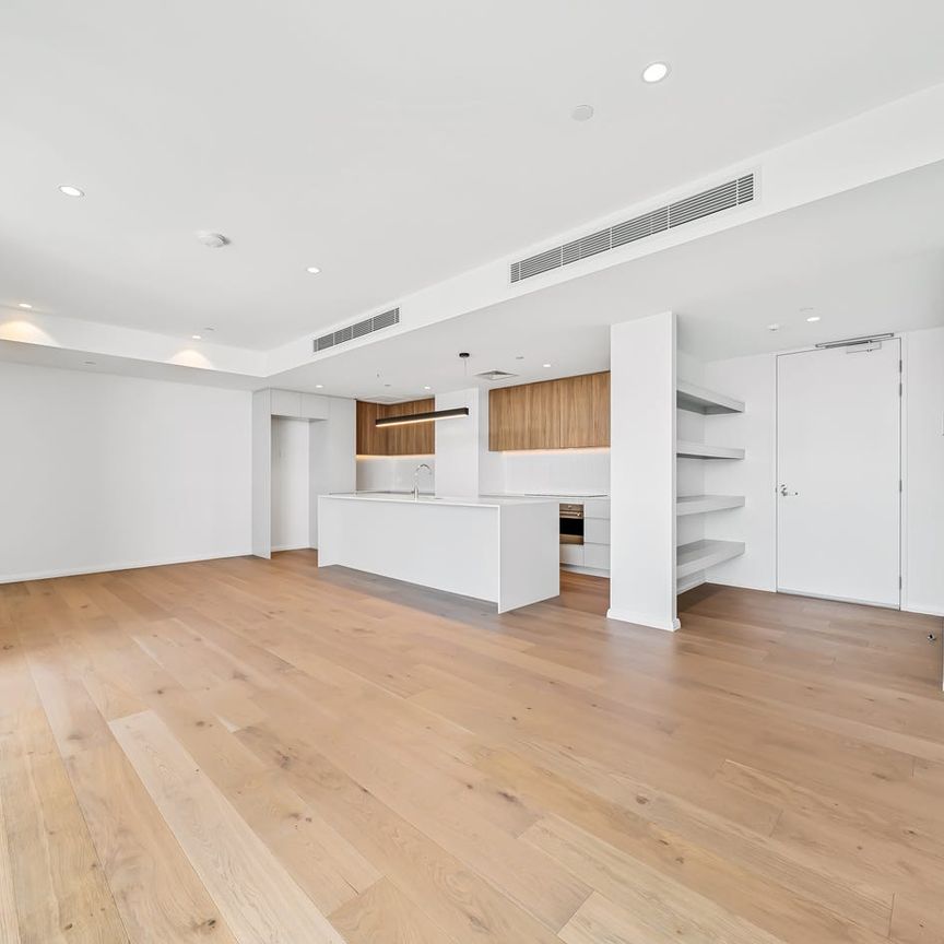 Refined Executive Living with City Views - Photo 1