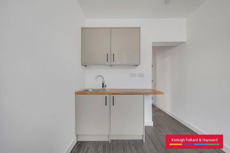 Studio to rent - Photo 5