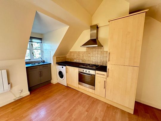 Studio to rent - Photo 1