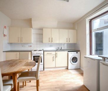 4 bedroom house to rent - Photo 3