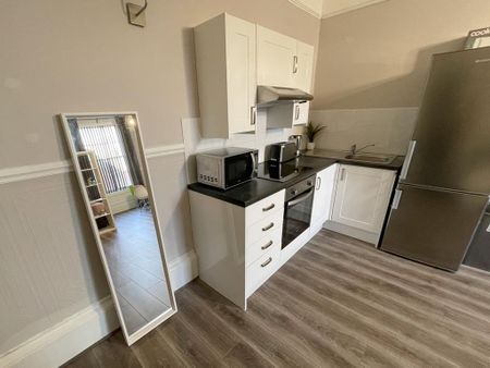 1 bedroom flat to rent - Photo 5