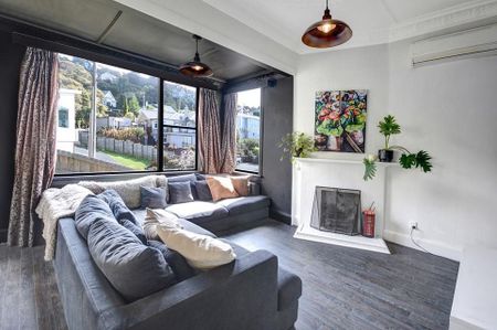 Spacious home in St Clair, walk to the beach - Photo 2