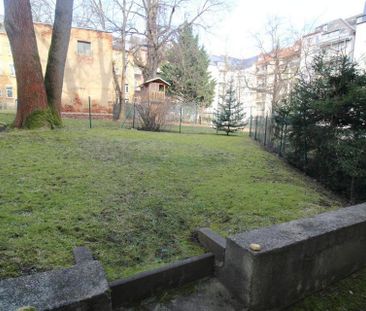 Charmantes Wohnerlebnis über den Dächern von Plauen - Foto 1