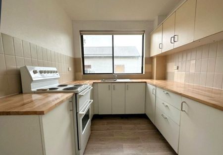 Neat & Tidy Unit - Photo 5