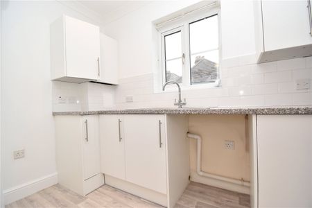 Rosebery Avenue, Colchester, Essex, CO1 2UW - Photo 5