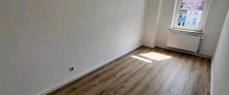 Helle 4-Zimmer-Wohnung mit Balkon in Leipzig-Schönefeld - 72 m² - Foto 1
