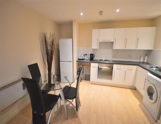 2 Bedroom Apartment To Let - Photo 1
