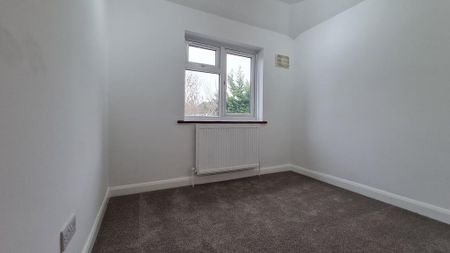 3 bedroom detached house to rent - Photo 3