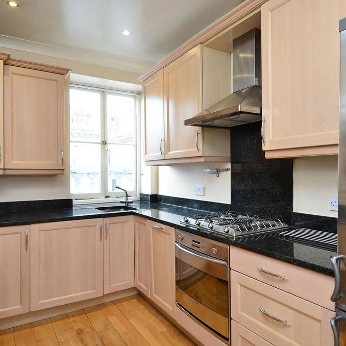 2 bedroom flat to rent - Photo 1