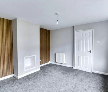 Bath Road, Silverdale - Photo 2