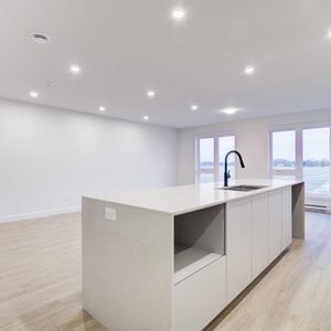 2 CH - 1 SDB - Huntingdon - $1,250 /mo - Photo 3