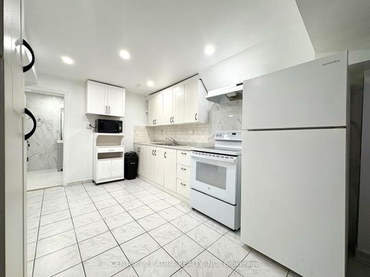 For Lease - 508 Lightfoot Place Unit# Bsmt, Pickering, Ontario - Photo 1