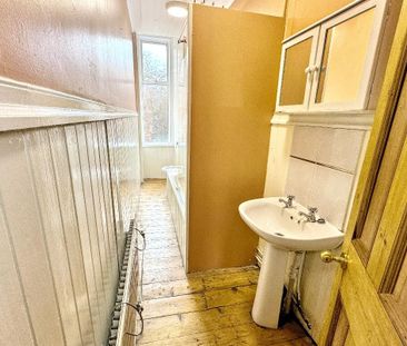 1 Bed, First Floor Flat - Photo 6