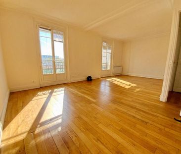 Rue de Verneuil - Superbe appartement de réception entièrement rénové, 2 suites - Photo 1