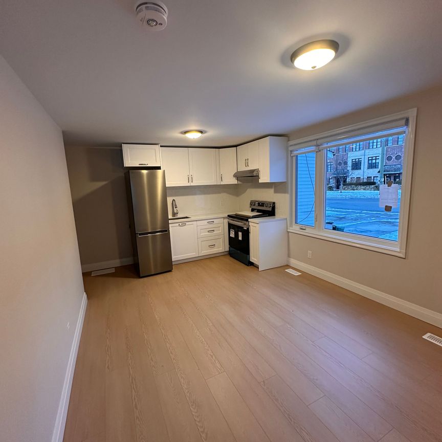 For Lease - 8326 Kipling Avenue Unit# (Front), Vaughan, Ontario - Photo 1