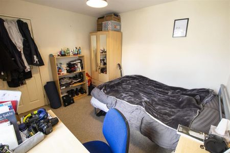 5 bedroom house to rent - Photo 3