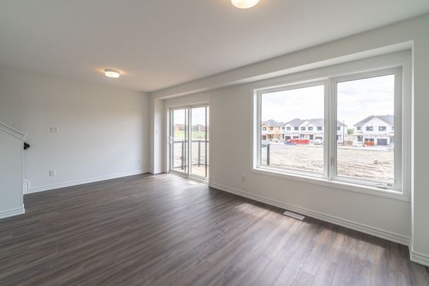 For Lease - 94 KYANITE Lane, Barrhaven, Ontario - Photo 1