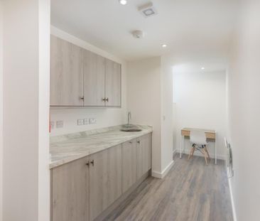 Studio to rent - Photo 1