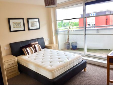 2 Bed Flat, Watkin Road, LE2 - Photo 4