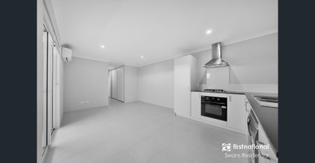 Stylish Dual-Key - 2 Bedroom, 1 Bathroom - Brand New - DUAL KEY!! - Photo 4