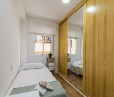 Calle Lozano de Torres, Málaga, Andalusia 29013 - Photo 3