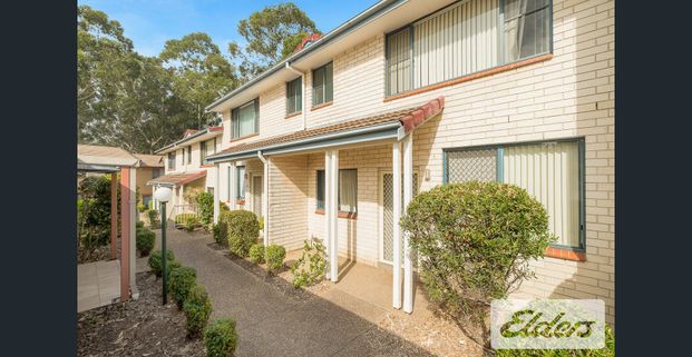 3-Bedroom Townhouse With Spacious Double Lock Up Garage! - Photo 1
