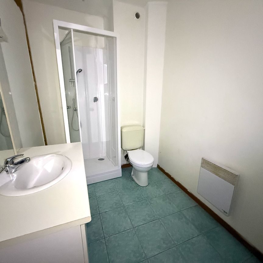 Location Appartement 2 pièces 64m² - Photo 1