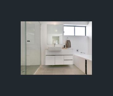 Fully Furnished - Spacious, Modern, Secure Inner City Living - Photo 6