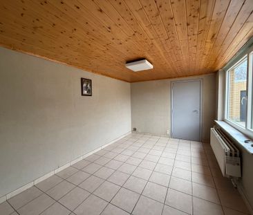 WANZELE - Ruime HoB met tuin & garage. - Photo 2