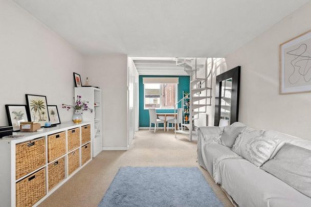 1 bedroom flat to rent - Photo 1