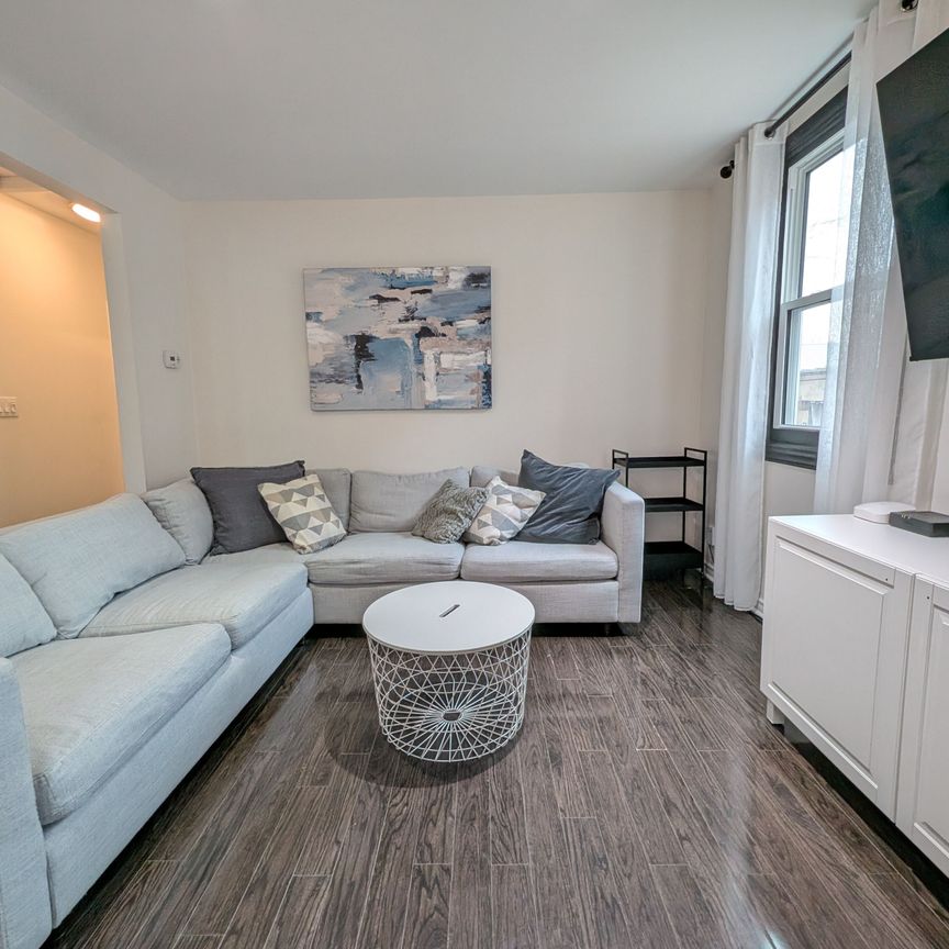 For Lease - 4 Albert Street, Whitchurch-Stouffville, Ontario - Photo 1