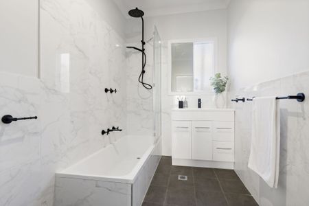 Neat and Sweet! - Photo 4