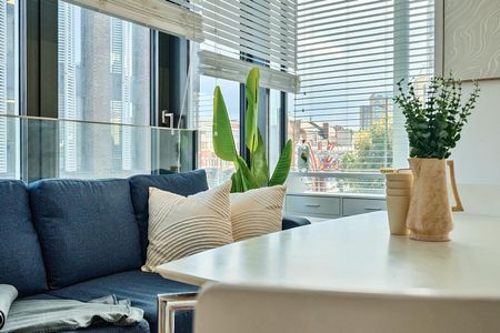 1 Bed Flat, Stratosphere Tower, E15 - Photo 4