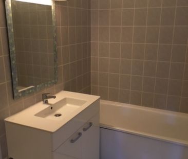 Location Appartement 3 pièces 61m² ORLEANS 45000 - Photo 4