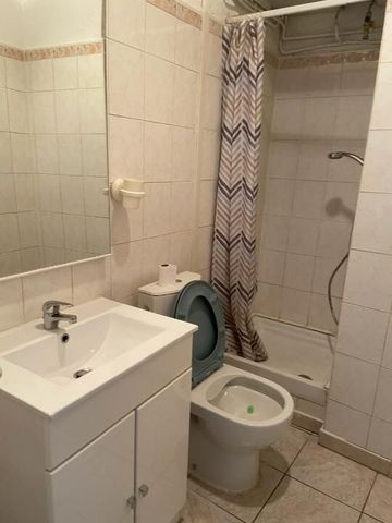 maison 2 pièces MARSEILLE 9EME 450 euros - Photo 3